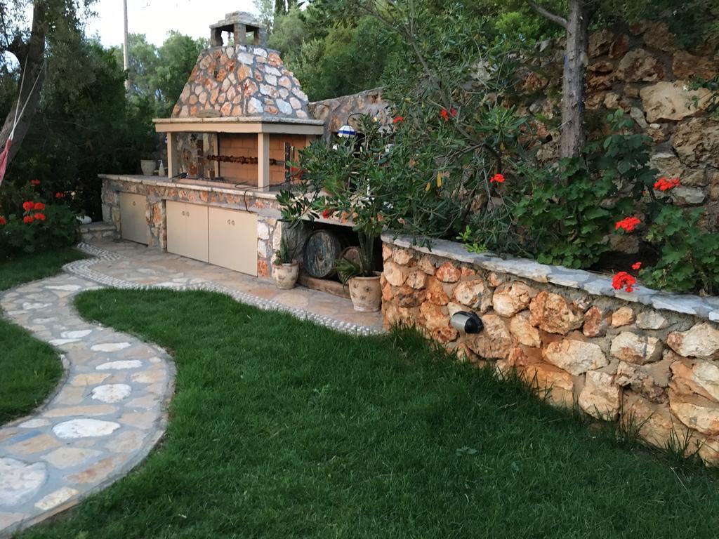 Villa Elenia Tsoukaladhes Ngoại thất bức ảnh